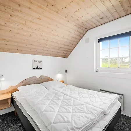 Holiday home Edlef - 800m From The Sea By Interhome